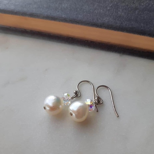 Rosa Pearl Earrings