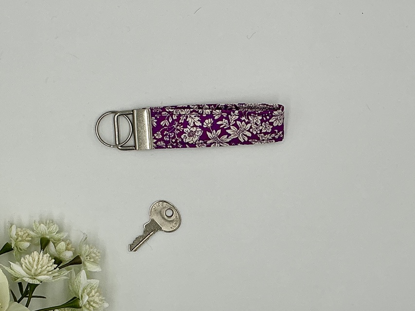 Liberty Floral Fabric Key Fob, Purple & White