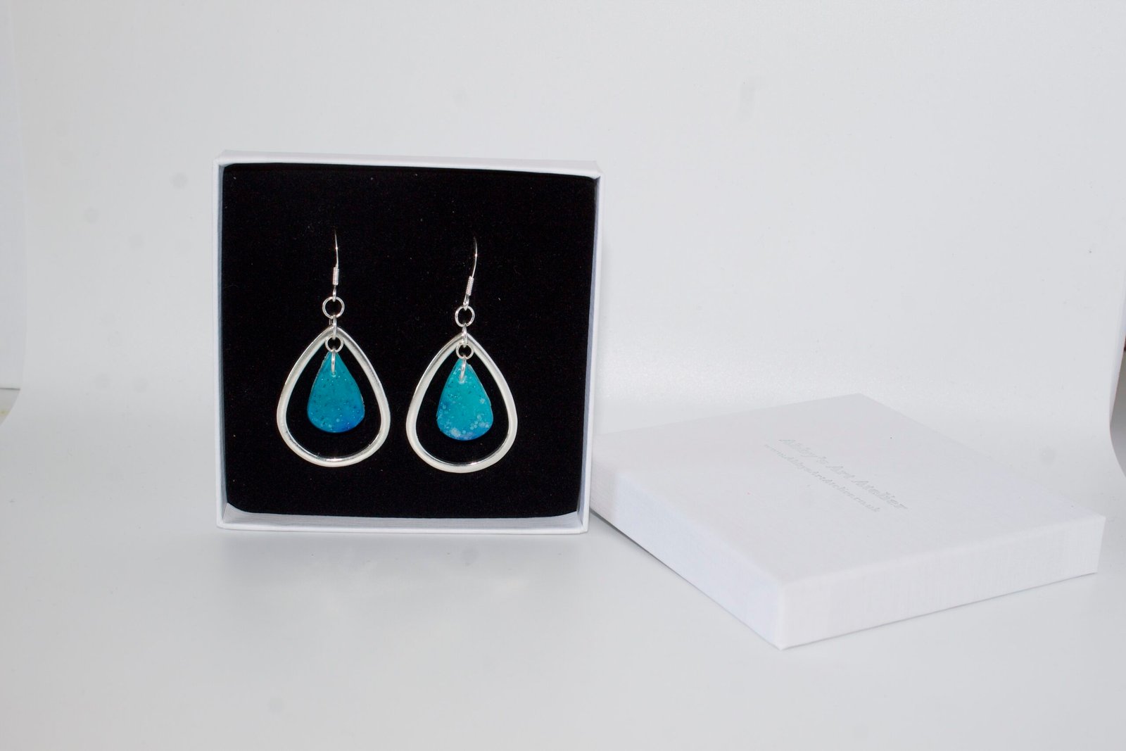 Shimmery-Seas-Photos-183