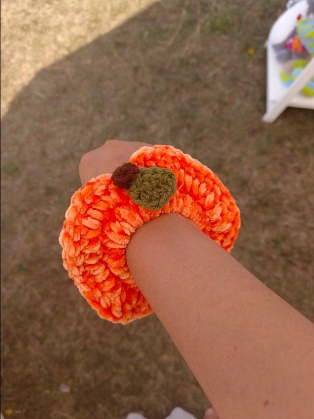 Scrunchie-2