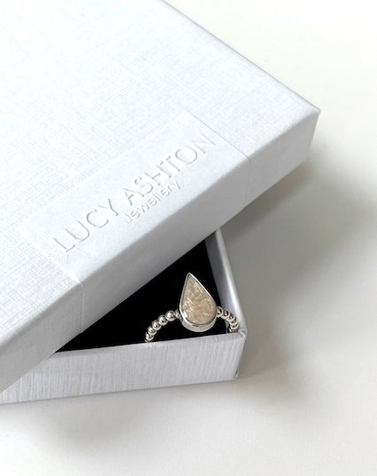 teardrop-beaded-band