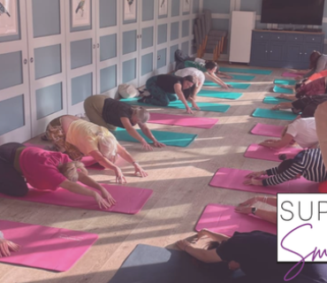 Blog Headers (7) Image of people doing yoga