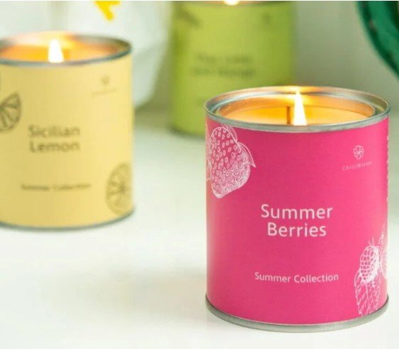 Image of summer berries scented candle made by Chiliwinter